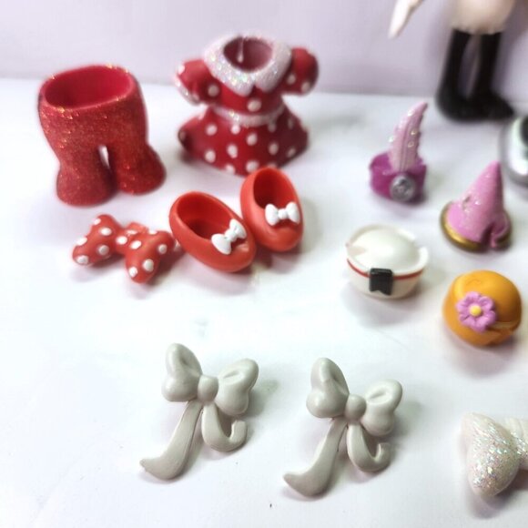 Disney Minnie Mouse Fashion Set Polly Pocket Dress up Lot 33 Individual Pieces - Picture 2 of 9